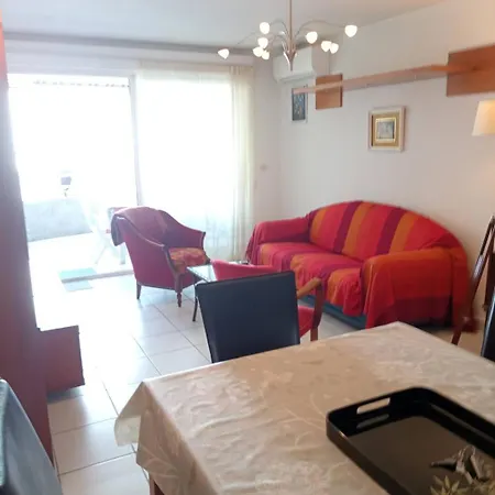 Apartment T3 Spacieux Proche Climatisation - 6peli4